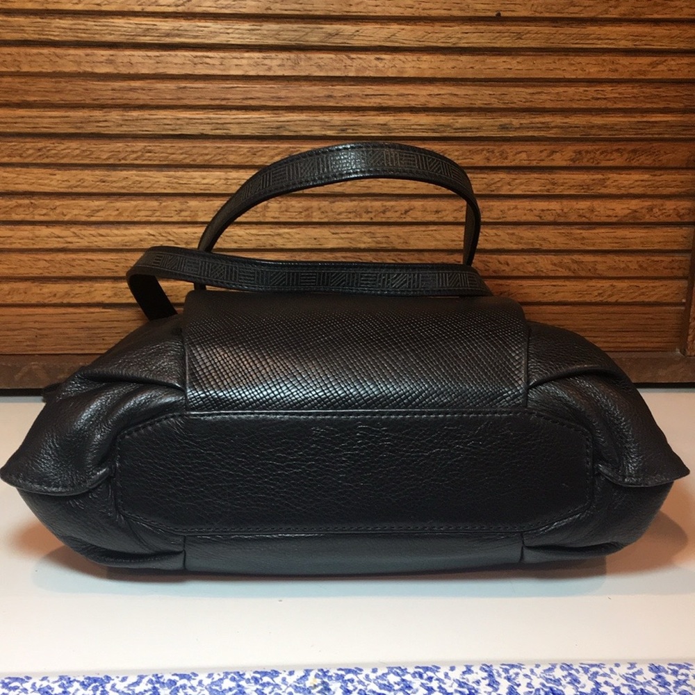 Brighton black pebble leather with cross grain front panel shoulder bag - Picture 9 of 17